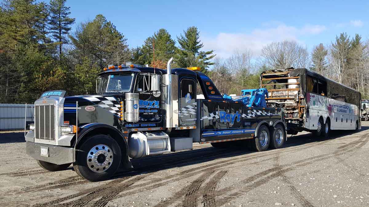 Semi Truck Repair. 