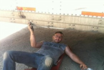 Working in Flint Michigan do Semi Trailer Repair